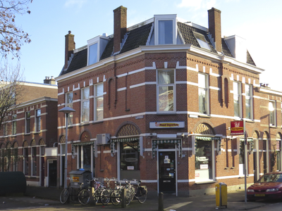 908732 Gezicht op het winkelhoekpand Koekoekstraat 55 te Utrecht, met links de Havikstraat.N.B. bouwjaar: 19001910 / ...